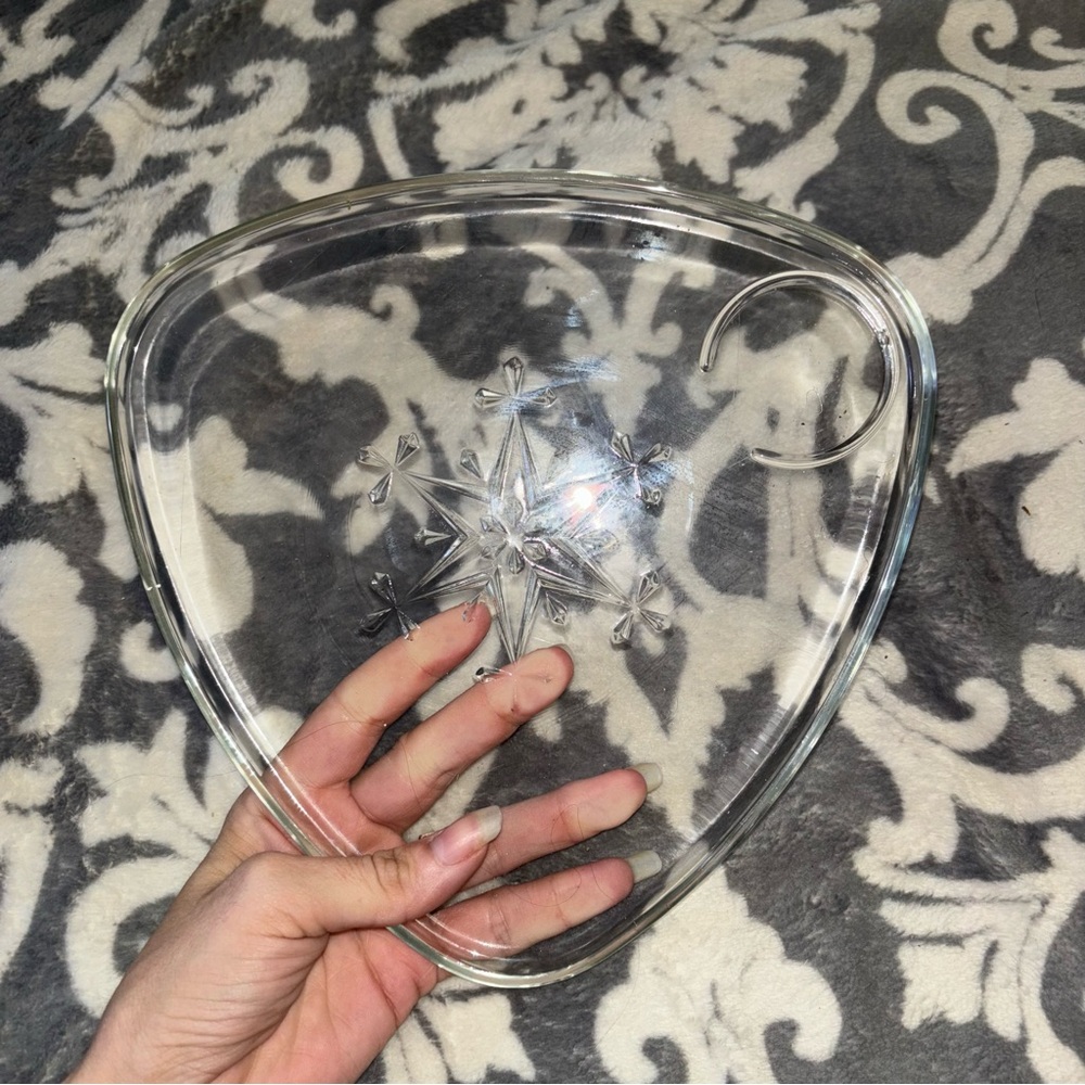 Indiana Glass Snowflake Smart Set Plate